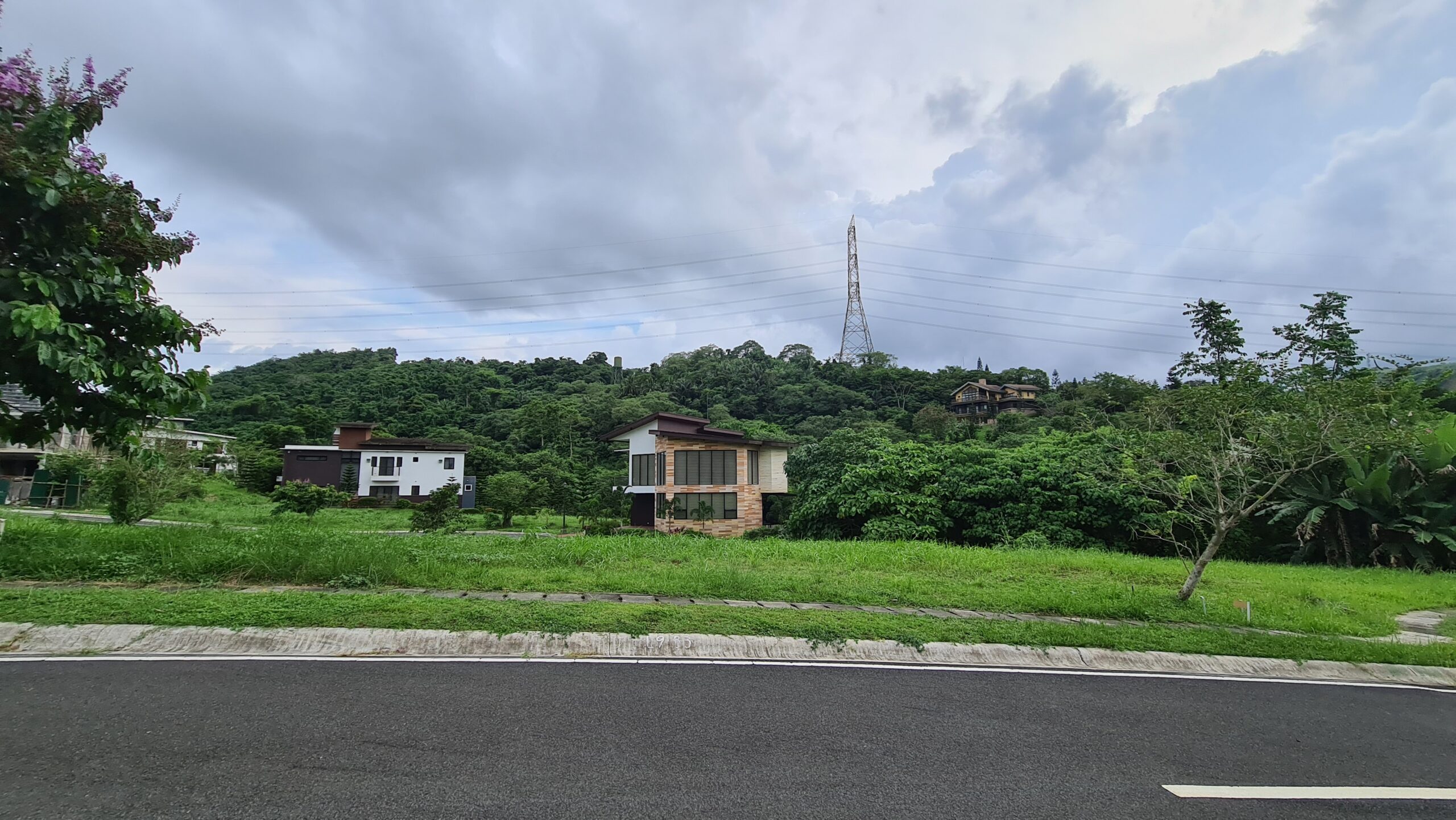 Vacant Lot for Sale in Tagaytay Highlands